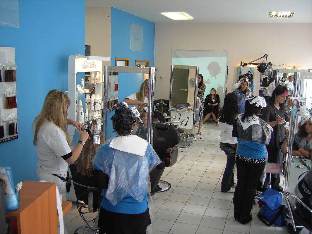 Damen Friseurdienstleistungen